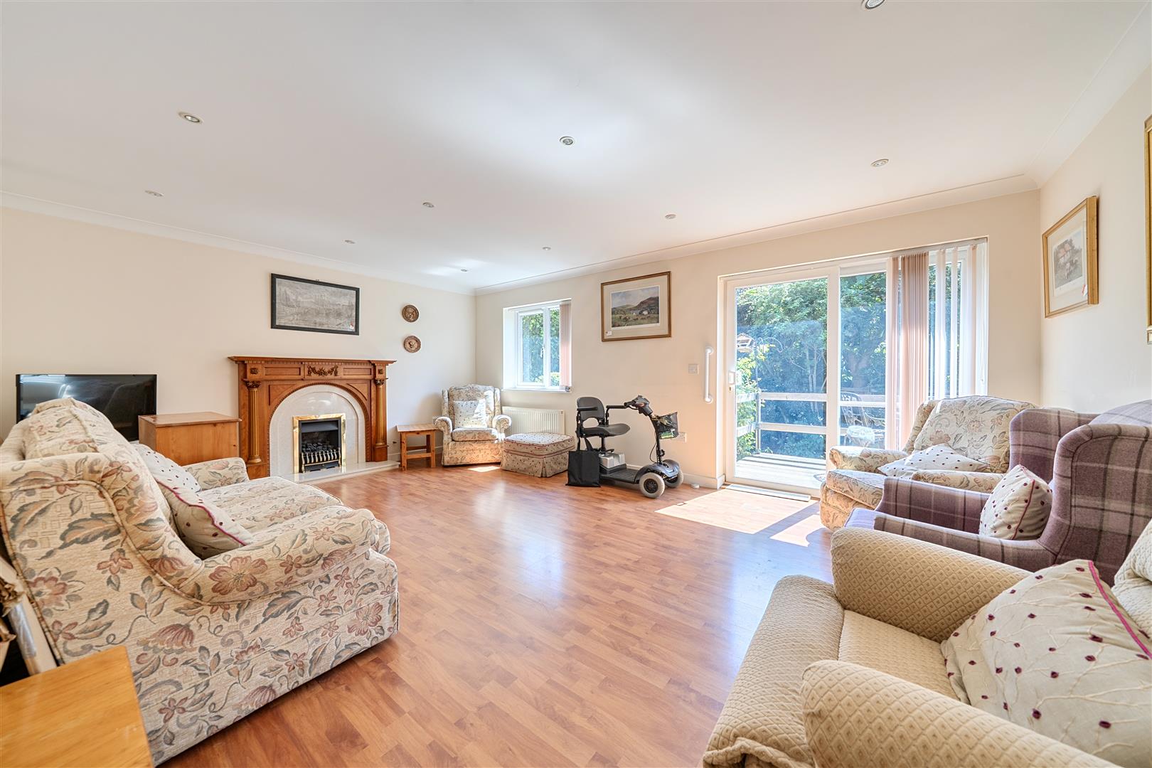 Burnside Cottage, Barons Mead, 